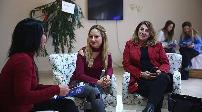 Bucalı Kadınlar ‘Anneler Kulübü’nde Şımarıyor