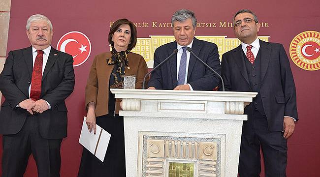 CHP’lilerden Akademisyenlere Destek