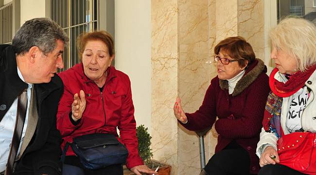 İzmir'de "Hayır" Çalışması Yapan CHP'li Kadınlara Saldırı!