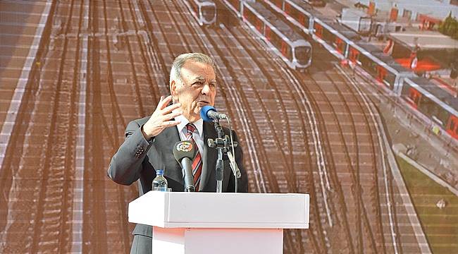İzmir’de İşler 'Rayında'