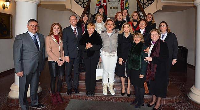 İzmir ve İstanbul Kadın Girişimciler Kurulları Arasında Güçbirliği