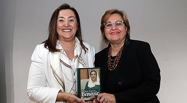 Konak'ta Medeni Kanun ve Benazir Konuşuldu