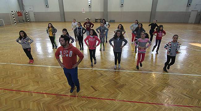 Menderes'te O Gece İçin Çalışmalar Sürüyor