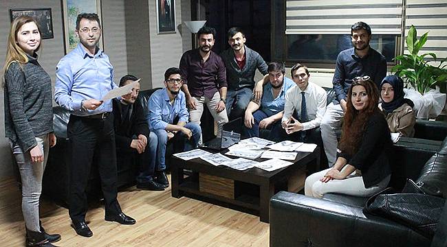 MHP İzmir: “Evet” İçin Dijital Kapıları Açacağız