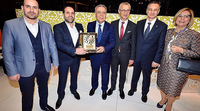 Modanın Kalbi İzmir'de Atıyor