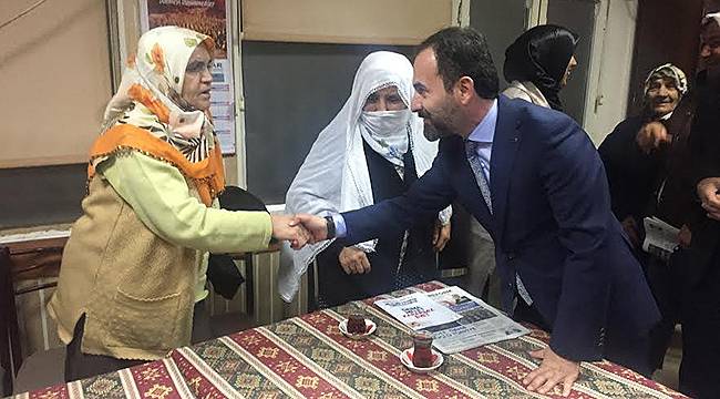 Ak Parti Bayraklı Referanduma Hazır