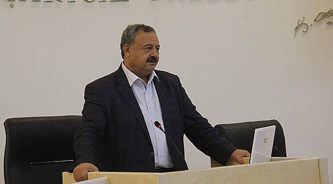 AK Parti'li Başkan İzmir Marşı'na Dayanamadı