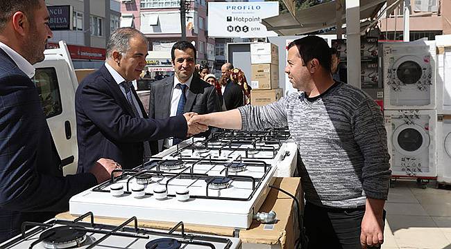 AK Parti'li Delican Esnafla Bir Araya Geldi