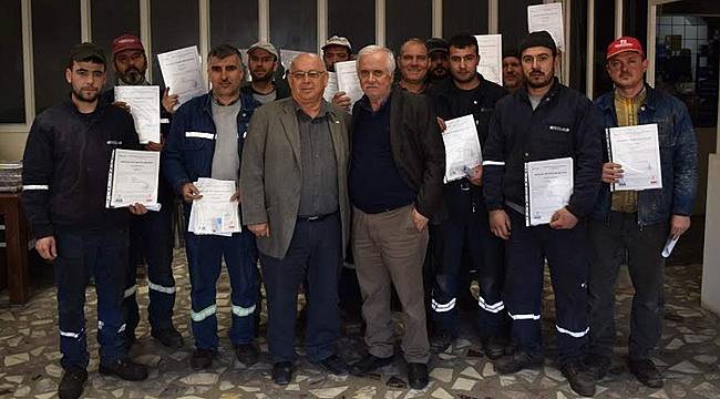 Aliağa'da Mesleki Yeterlilik Belgeleri Verildi