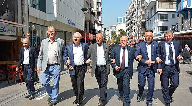 İzmir Referandum Sonucunu Belirleyecek