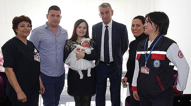 Başkan Şenol’dan Sağlık Personeline Kutlama