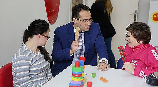Bornova'da Gençlerden Anlamlı Proje