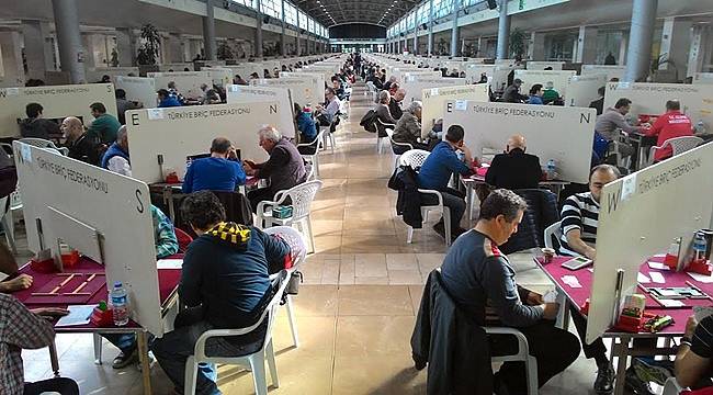 Briç Takımı, Foça'yı Bursa'da Temsil Etti