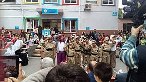 Büyükçiğli İlkokulunda Çanakkale Zaferi Coşkusu