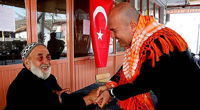 CHP’li Bakan Sahada Köy Köy Umudu Örüyoruz!