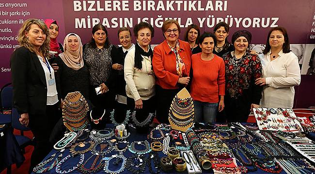 El Emekleri Göz Doldurdu