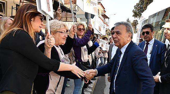 Evler Dönüşecek, Komşular Değil!