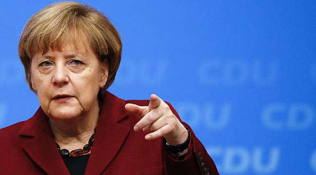Merkel'den 'Referandum' Açıklaması