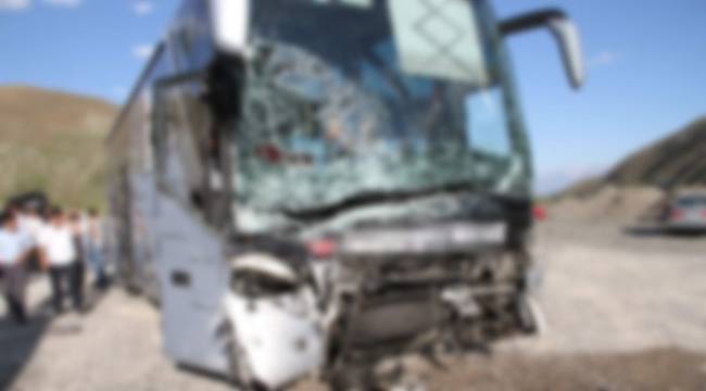Sendika Otobüsü Devrildi 7 Kadın Öldü