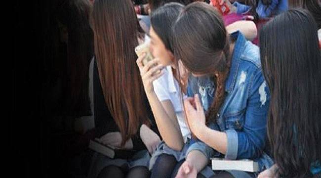Veliler Liselilerin Mesajlaşma Uygulaması Potinss'e Tepkili