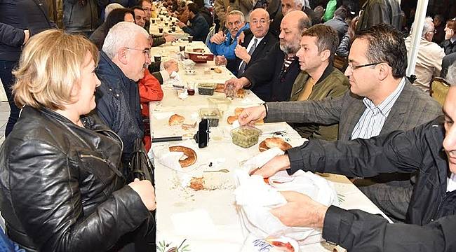 Yeryüzü Sofrası Bornova’da Kuruldu