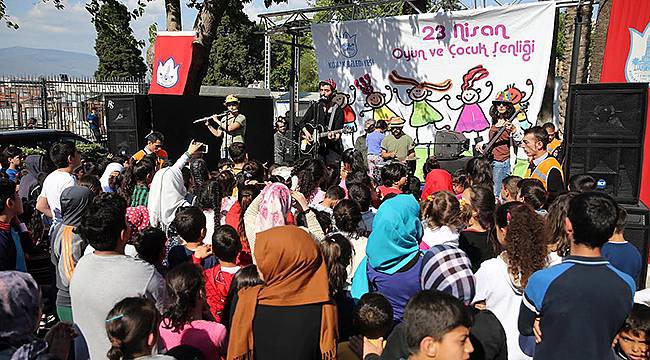 Agora’da 23 Nisan Coşkusu