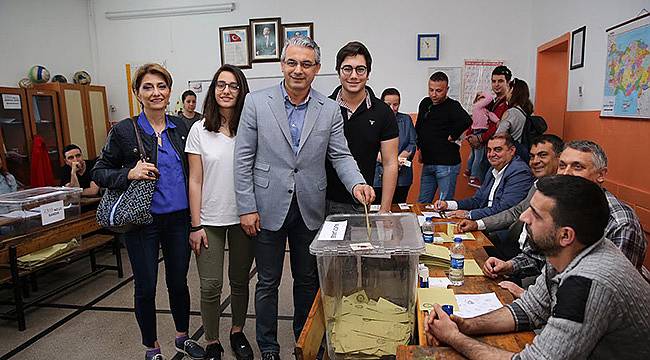Akpınar: Çocuklarım İçin Oy Kullandım