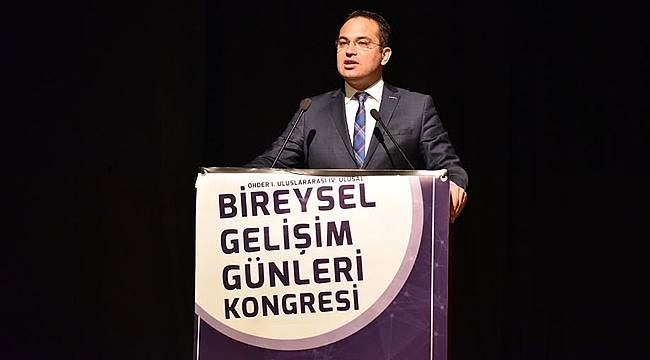 Başkan Atila, Ege Üniversitesi’nde Gençlere Seslendi