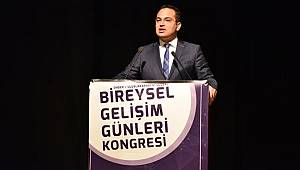 Başkan Atila, Ege Üniversitesi’nde Gençlere Seslendi