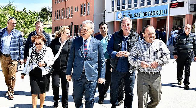 Başkan Kocoğlu Oyunu Urla’da Kullandı