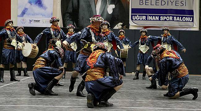 Bayraklı Belediyesi Halk Oyunları Ekibi Türkiye Finalinde İzmir’i Temsil Edecek