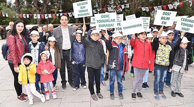 Bornova'da Tohumlar El Değiştirdi, Geleceğimiz Yeşerdi