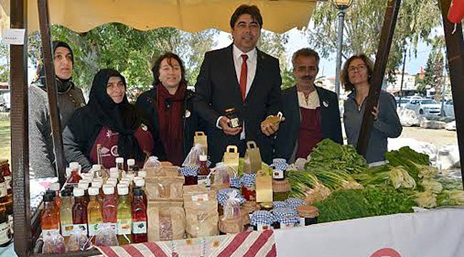‘Foça Yeryüzü Pazarı’ 5. Yaşını Kutladı