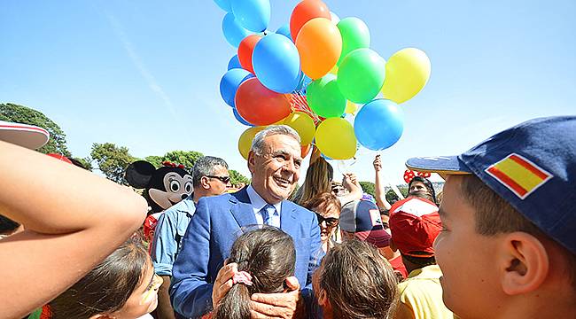 İzmir’de 23 Nisan Coşkusu
