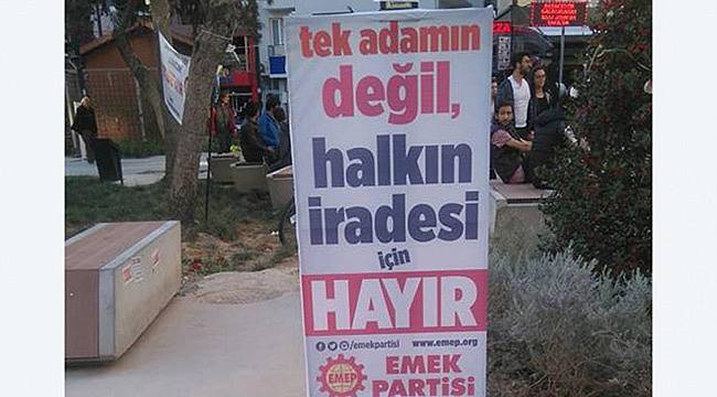 İzmir'de Başbakan Gelmeden Hayır Panoları Toplatıldı