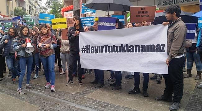 İzmir'de 'Hayır' Tutuklumalarına Özgürlük İstendi