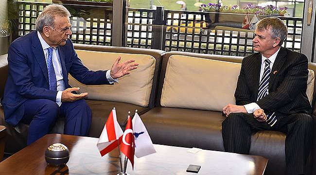 Kanada ile Türkiye Arasında “İzmir Köprüsü”