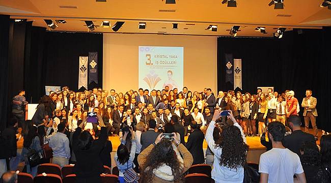 “Kristal Yaka İş Ödülleri” Ege Üniversitesi’nde sahiplerini buldu