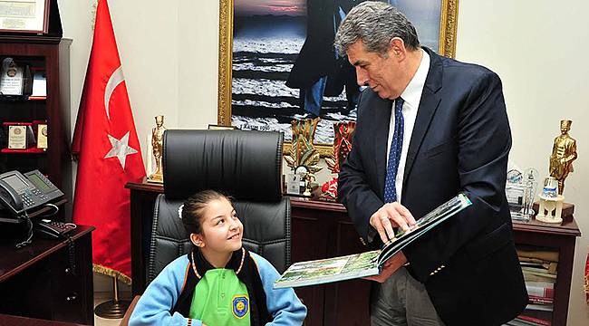 Küçük Başkan Fahri Danışman Oldu
