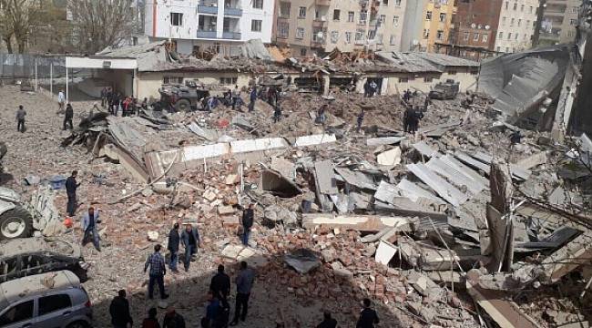 Mete Yarar: Diyarbakır'daki Patlamanın Tuzaklamayla Olduğu İfade Ediliyor