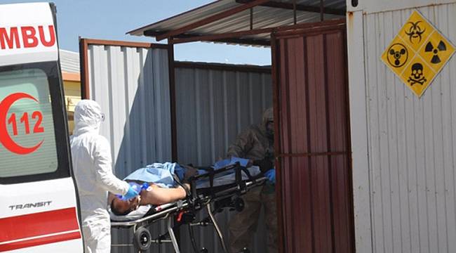 Reyhanlı'ya Getirilen Suriyeliler, 'Kimyasal Saldırı'dan Esad'ı Sorumlu Tutuyor