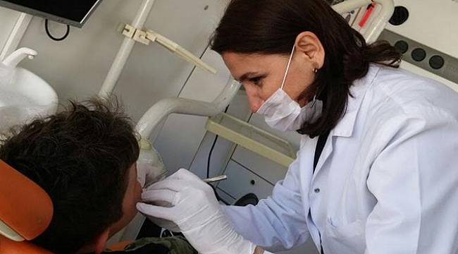 Sağlıklı Dişler Şenliği Bu Kez Tepecik Semtindeydi