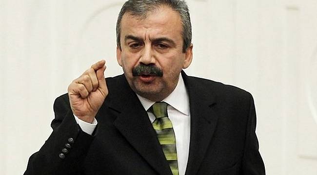 Sırrı Süreyya Önder 'Hepimiz geliyoruz' Dedi, AYM Randevuyu Verdi