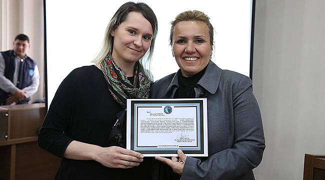 Urla Belediyesi Eğitim Programı’nda Sertifika Heyecanı