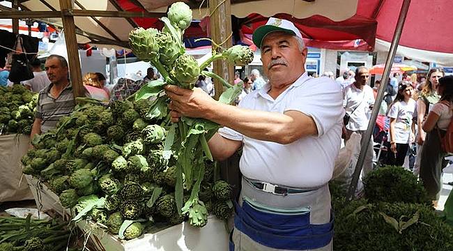 Urla'da Üreticinin Yüzü Gülüyor