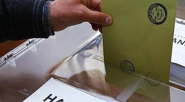 YSK, yurt dışından gelen mühürsüz oy pusulalarını geçersiz saydı