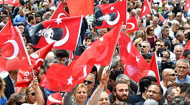 19 Mayıs'a 'Halk Kutlaması'