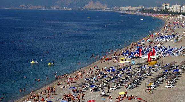 2016'da Turist Sayısı 10 Milyon Azaldı