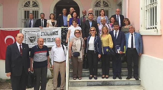 ADD Genel Başkanı Tansel Çölaşan İzmir'de