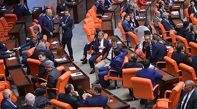 “AKP’li Vekiller, FETÖ Operasyonu Öncesi Pozisyon Almaya Çalışıyorlar”